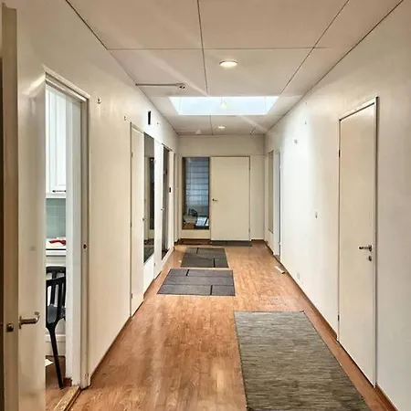 Apartment Kotimaailma - Tilava Rivitalo Asunto 3mh Ja Sauna Laehellae Korson Keskustaa *